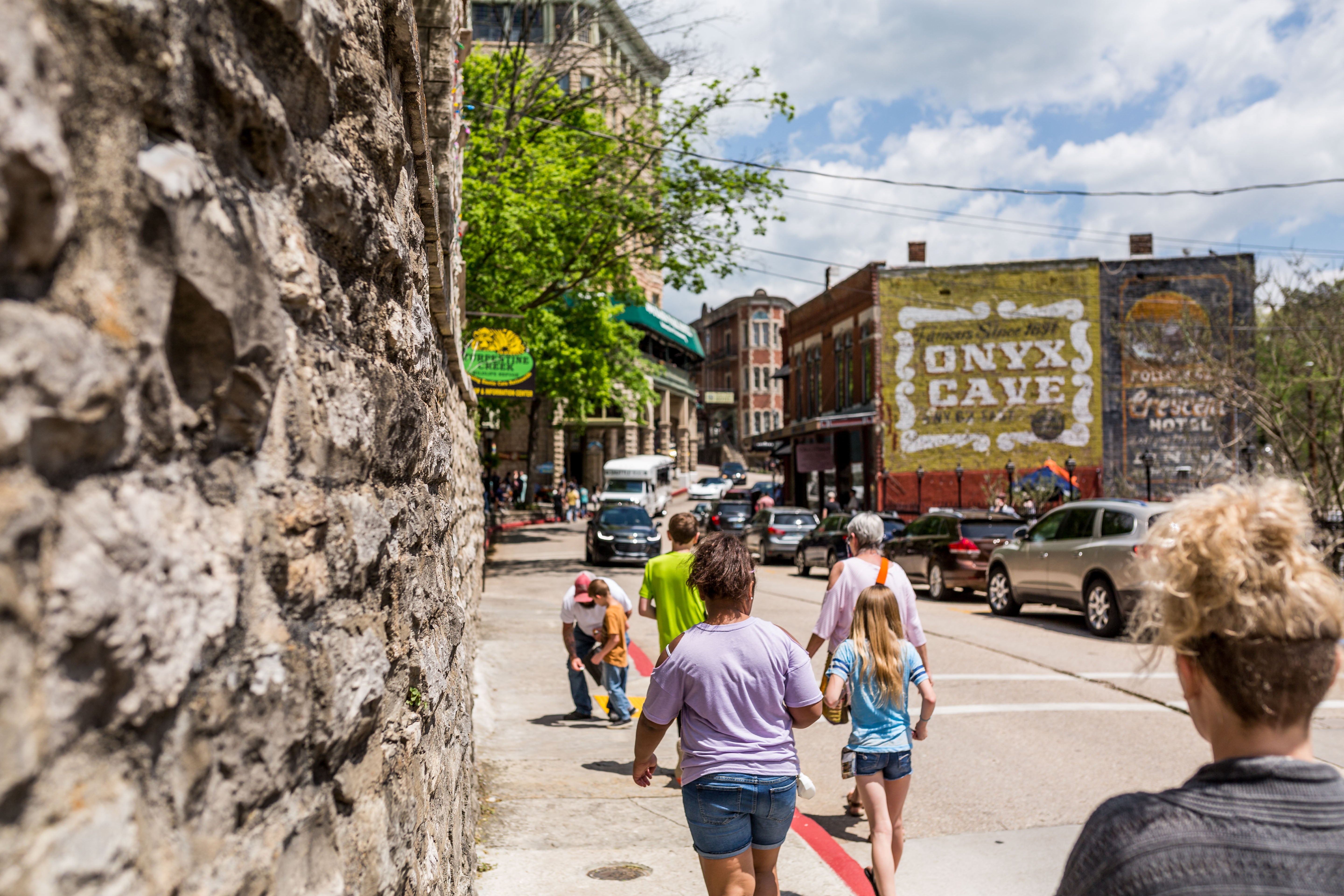 Grand Central Hotel Restaurant Eureka Springs - kalemadesign